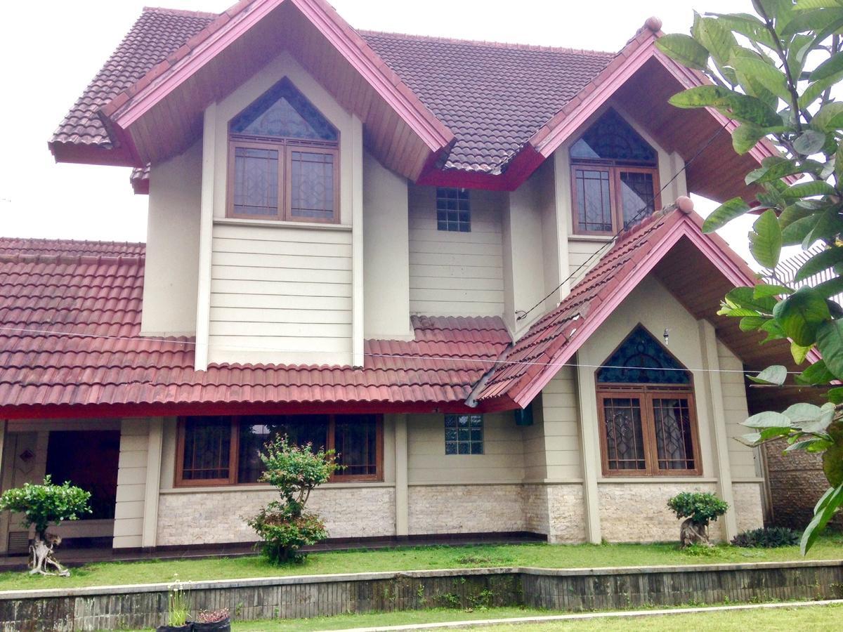 Villa Nuansa Alam Lembang Exterior photo